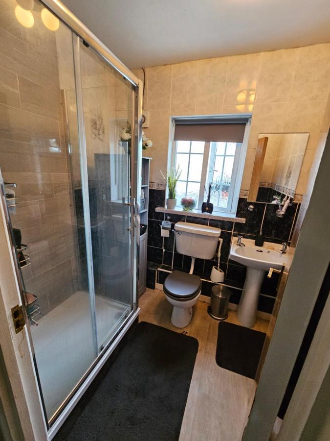 Private Room In Дублін Екстер'єр фото