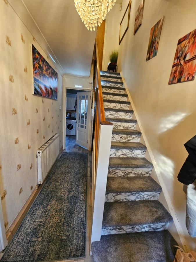 Private Room In Дублін Екстер'єр фото